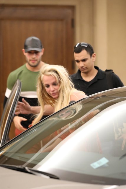 Britney Spears’ın ruhsal tedavi sonrası ilk görüntüsü - Magazin haberleri