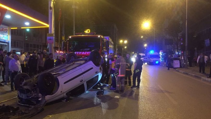 Bursa'da makas atan otomobil takla attı: 3 yaralı