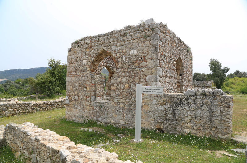 Beçin'deki yeni buluntular 700 yıl öncesine ışık tutuyor