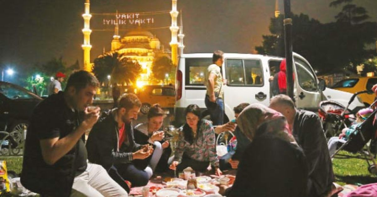 Sahur Vakti 2019 Sahur Saat Kacta Basliyor Saat Kacta Bitiyor Diyanet Ramazan Imsakiyesi Gundem Haberleri