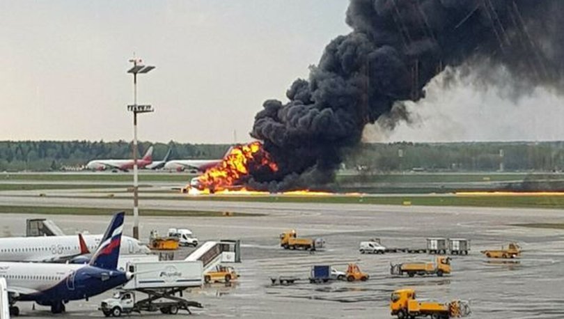 Rusya Da Yolcu Ucagi Inis Yaparken Alev Aldi 41 Olu Dunya Haberleri