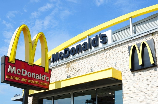 Avusturya'daki ABD vatanşlarına McDonald's restoranlarında 'büyükelçilik hizmeti'