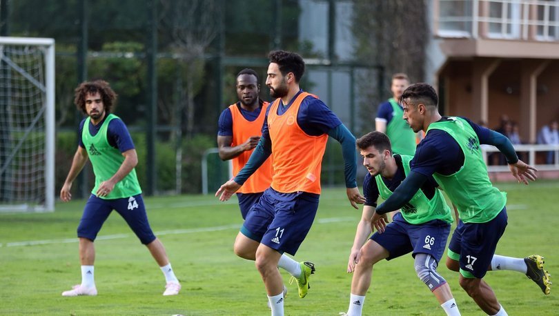 Fenerbahçe'de Büyükşehir Belediye Erzurumspor maçı ...