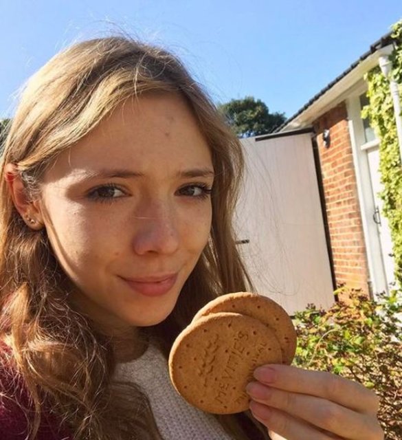 Anoreksiyadan kurtuldu! Kurtuluşunu böyle kutladı Anoreksiyadan kurtuldu! Kurtuluşunu böyle kutladı