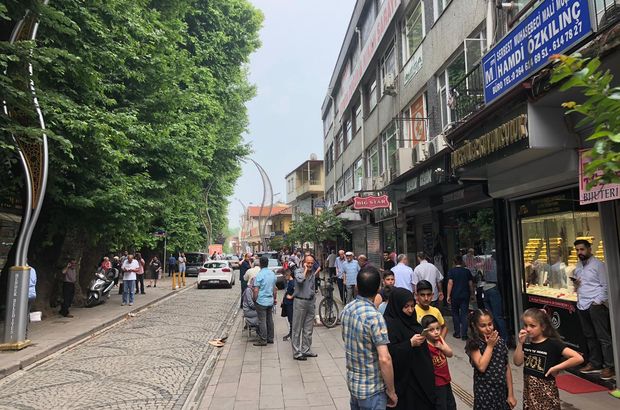 Sakarya Hendek'te 4,6 büyüklüğünde deprem! İstanbul'da da hissedildi