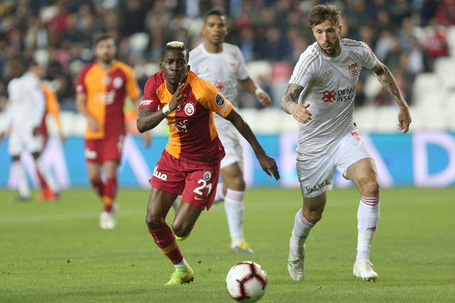 Bomba Gelişme: 2 Yıldız Gidecek, 3 Imza Gelecek! Galatasaray'dan Son ...