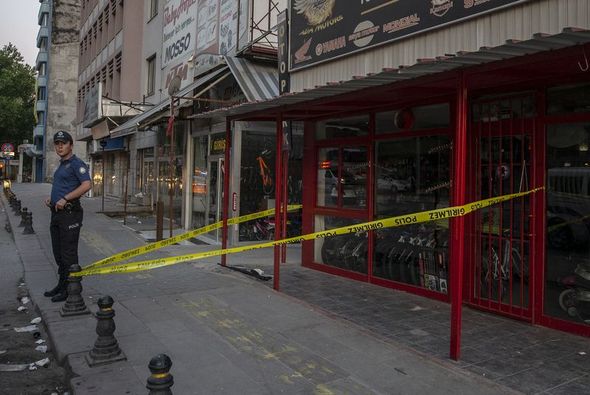Ankara'da gece kulübüne silahlı saldırı: 3 yaralı - Resim : 1