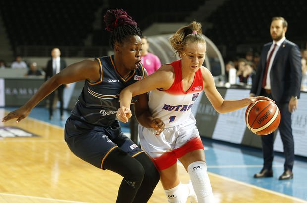 Galatasaray Kadın Basketbol'da 3 imza