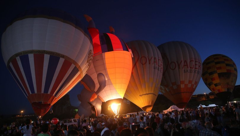 Kapadokya Sıcak Hava Balon Festivali'nden büyüleyici görüntüler