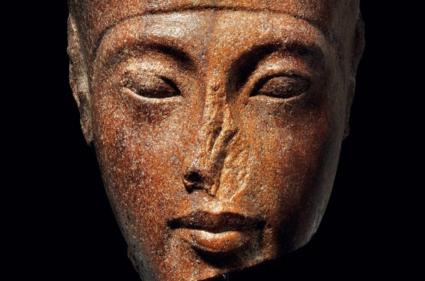 Mısır, 'çalıntı' dediği Tutankamon büstünün satışını Londra'da mahkemeye taşıyacak
