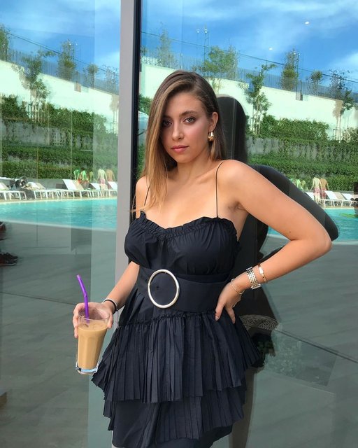Hande Erçel'in teyzelik heyecanı - Magazin haberleri