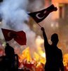 Bugün 15 Temmuz 2019 Demokrasi ve Milli Birlik Günü. 15 Temmuz resmi tatil mi? sorusu merak ediliyordu. 15 Temmuz tarihi, darbe girişiminde hayatını kaybedenleri anmak amacıyla Demokrasi ve Millî Birlik Günü adıyla 2017