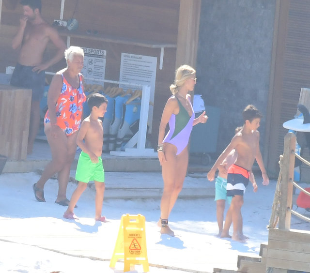 Çaðla Þýkel’in Bodrum tatili devam ediyor - Magazin haberleri