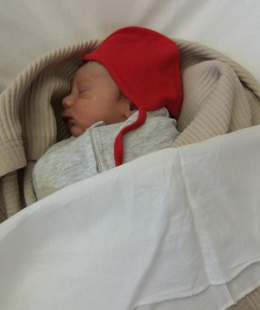 Kalp damarları ters olan Leo bebek İstanbul�da ameliyat