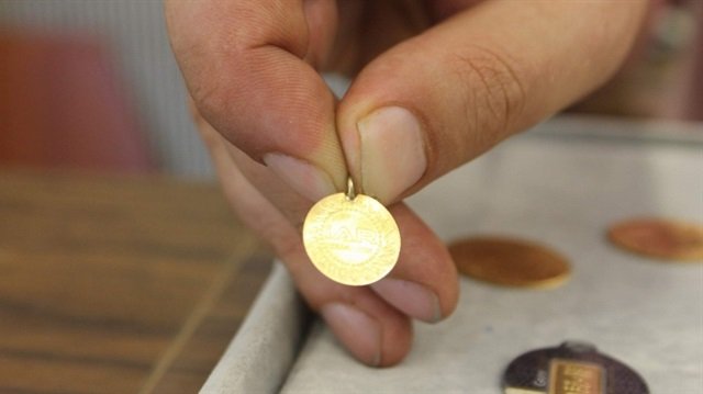 Altın fiyatları SON DAKİKA! Bugün çeyrek altın gram altın fiyatı düşüşe geçti? 18 Ağustos güncel canlı altın
