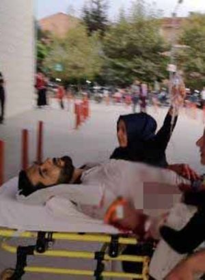 İnegöl'de üzerine cam blok düşen işçi ağır yaralandı