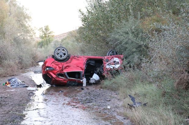 Sivas’ta feci trafik kazası! 2 ölü 6 ağır yaralı