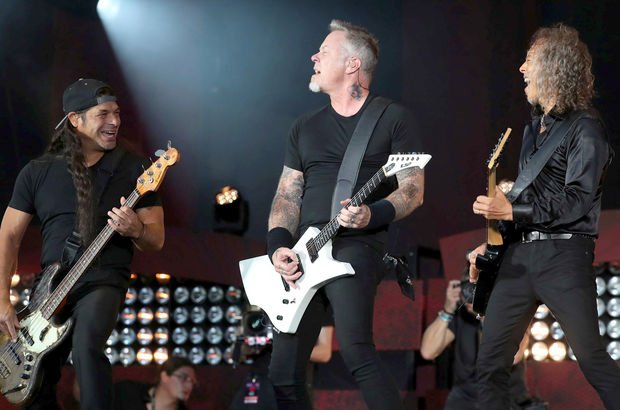 Metallica'dan hayranlarını üzen haber!