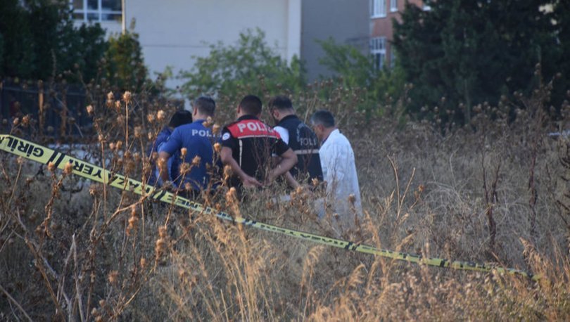 Güngören'de boş arazide bir erkeğin cansız bedeni bulundu