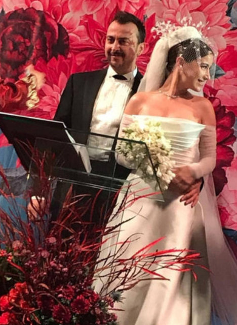 Hazal Kaya: Yine mutluluktan gözlerim doldu - Magazin haberleri