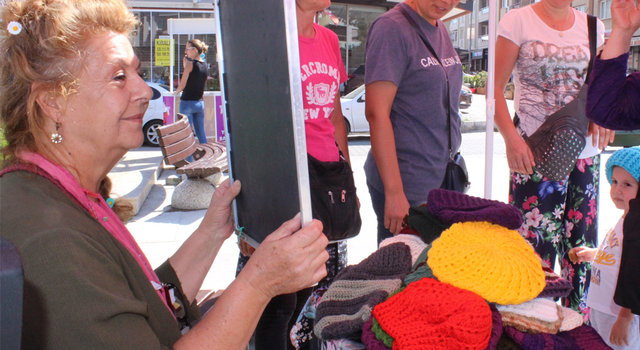 Yeşilçam'ın güzeli Fatma Belgen pazarda bere satıyor, Magazin haberleri