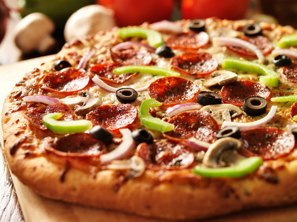 Evde lezzetli pizza tarifi, nasıl yapılır?