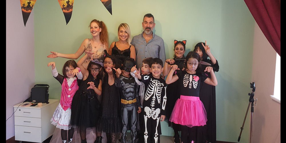 Miniklerin Cadılar Bayramı eğlencesi...