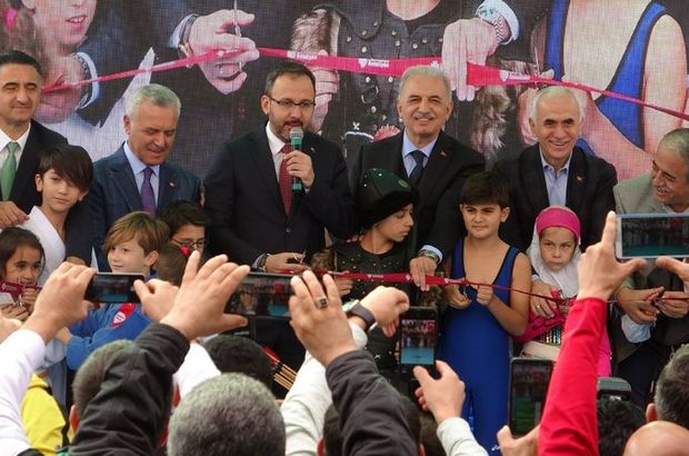 Bakan Kasapoğlu, Ümraniye'de tesis açtı