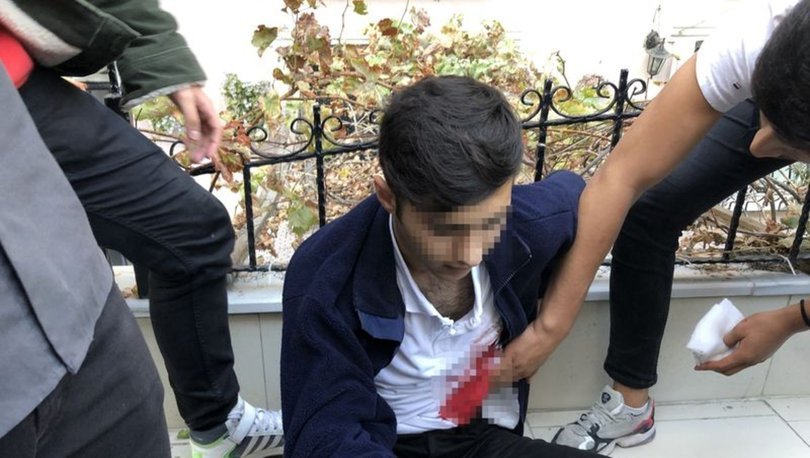 Son Dakika Istanbul Da Dehset Lisede Kiz Meselesi Bicaklama Ile Bitti Haberler Son Dakika Haberleri