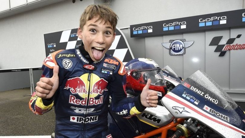 Milli motosikletçi Deniz Öncü, Red Bull KTM Tech3 Takımı'yla sözleşme imzaladı