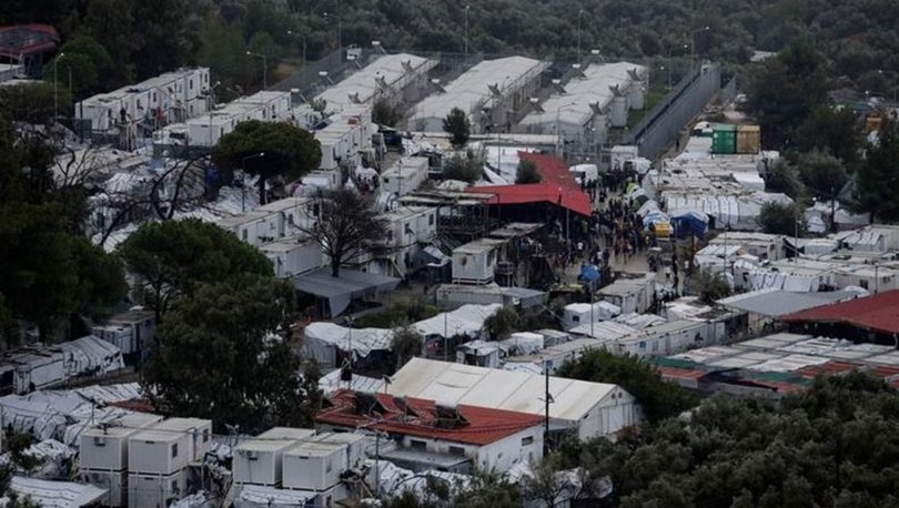 Yunanistan'da 'kapalı göçmen kampı'na karşı toplu istifa