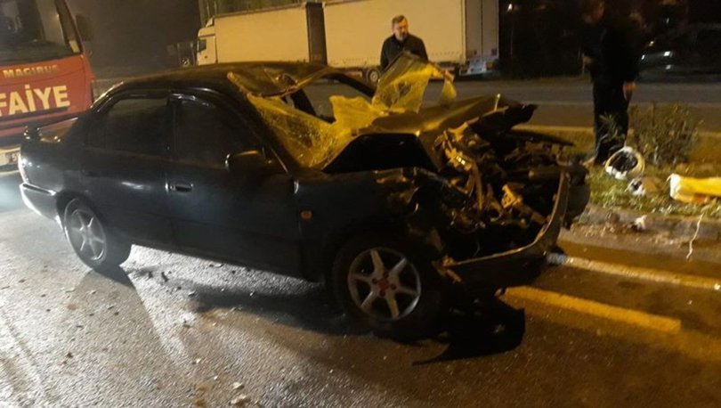 Samsun'da otomobil ile traktör çarpıştı! 5 yaralı