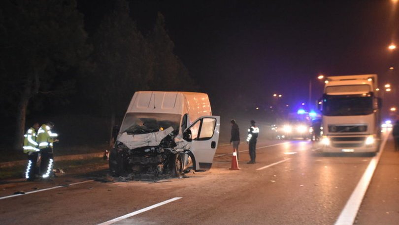 Edirne'de tankere çarpan kamyonetin sürücüsü öldü