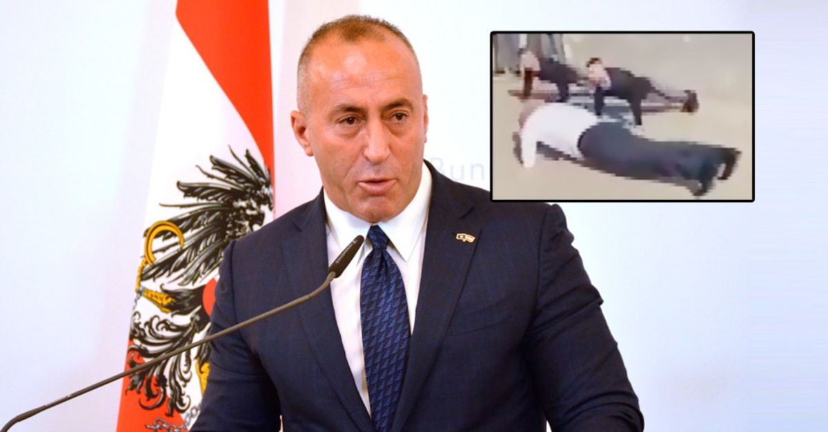 Başbakan askerlerle şınav çekti