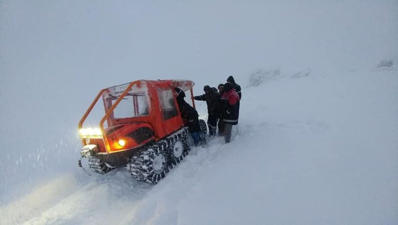 Niğde'de dağlık alanda kar ve sisten mahsur kalan işçileri AFAD kurtardı