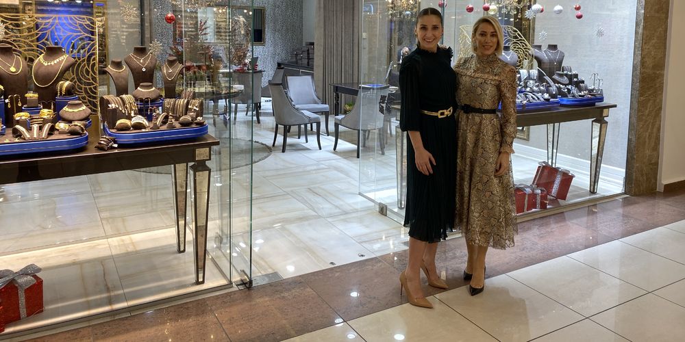 Mücevher tutkunları bir arada....