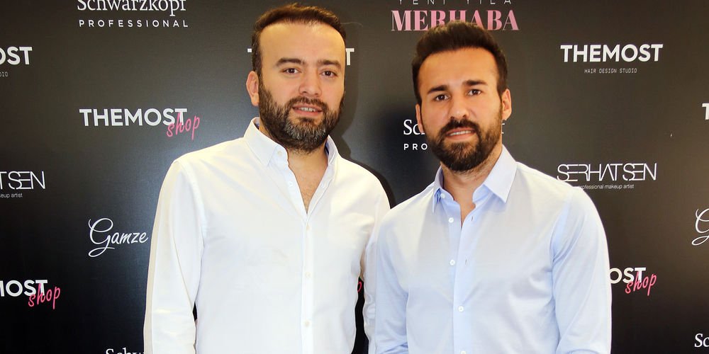 Ünlü isimler partide buluştu