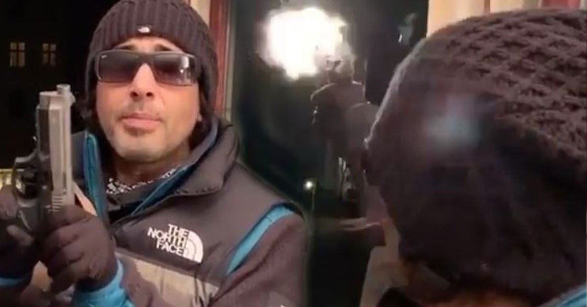 Killa Hakan Yeni Yila Havaya Ates Ederek Girdi Magazin Haberleri
