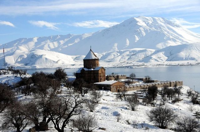 Akdamar Adası ve Van
