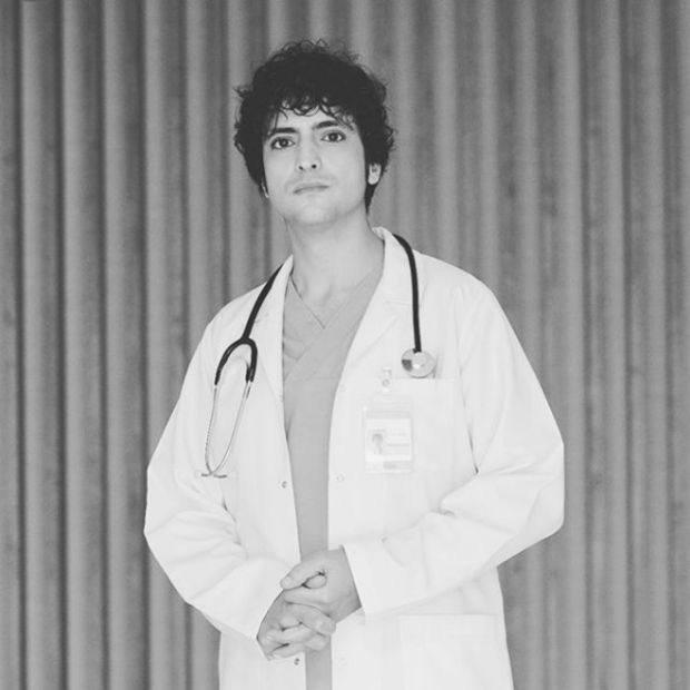 Taner �lmez kimdir ?