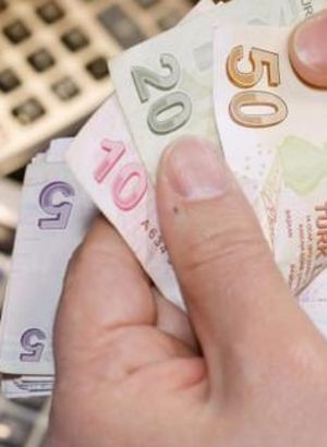 Yasa tasarısı TBMM'de! Ev hanımları emekli olabilecek mi? Şartları nelerdir?