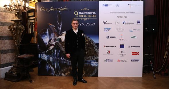 İş dünyası baloda buluştu