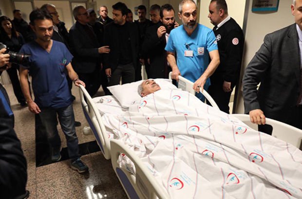 AK Parti Antalya Milletvekili ve eşi kaza geçirdi
