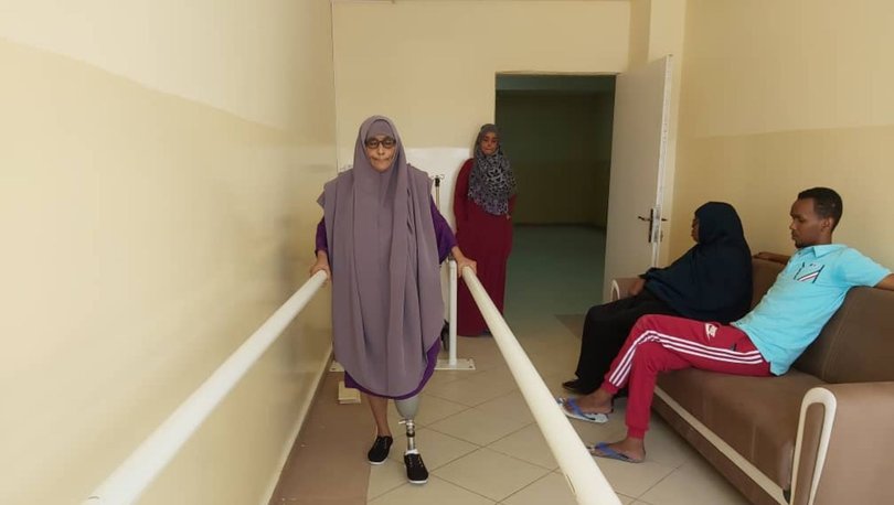 Somali'de ilk protez uygulaması yapıldı