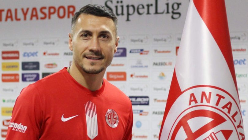 Antalyaspor'da Jahovic imzaladı