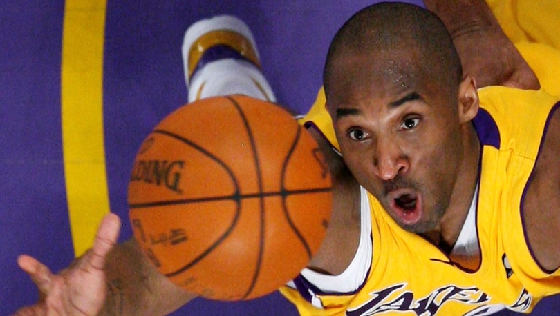 Kobe Bryant: Basketbol efsanesi helikopter kazasında hayatını kaybetti