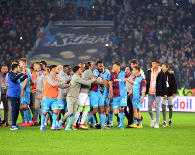 Trabzonspor Fenerbahce Macinin Yazar Yorumlari Futbol Haberleri