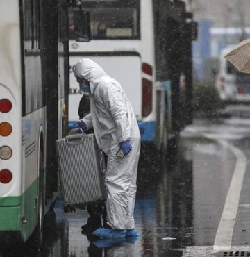 Tayland tatilinden döndükten sonra ateş, öksürük ve gribal enfeksiyon şikayetiyle Rize Devlet Hastanesine başvuran M.S.Y. isimli hasta koronavirüs şüphesiyle müşahede altına alındı

