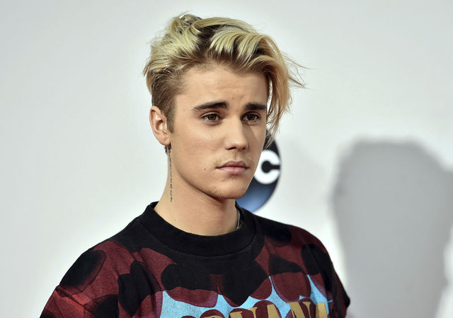 Justin Bieber: İnsan olmama ve gözyaşı dökmeme izin yok