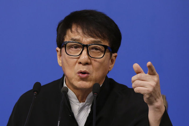 Jackie Chan koronavirüsünden karantinaya mı alındı? Jackie Chan'den açıklama geldi mi?